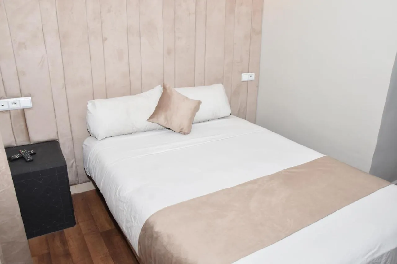Cade Hotel location