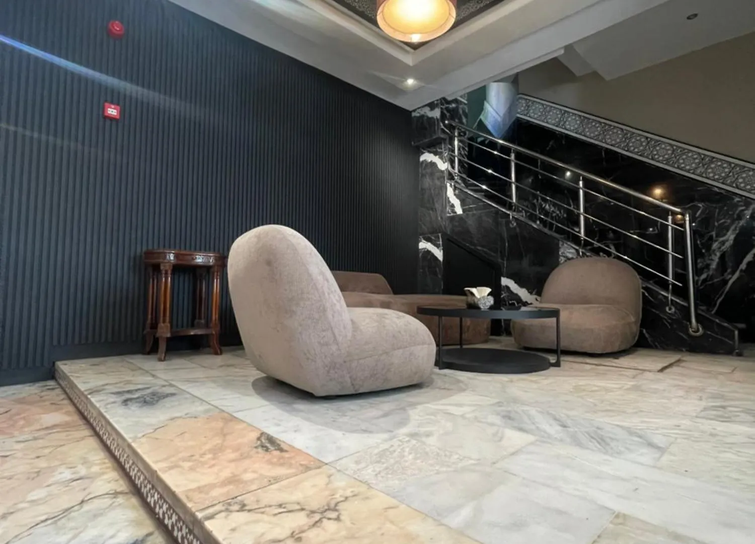 Cade Hotel Casa Blanca